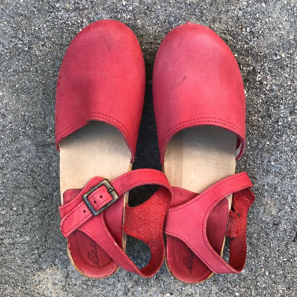 Vintage Eddie Bauer clogs ❣️